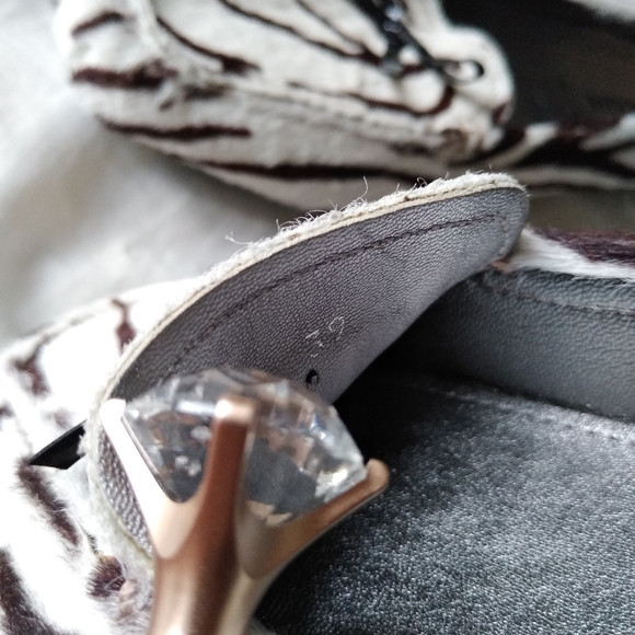 Vintage prada shoes ( size 8.5 US)  39 europe zebra print - Picture 13 of 16